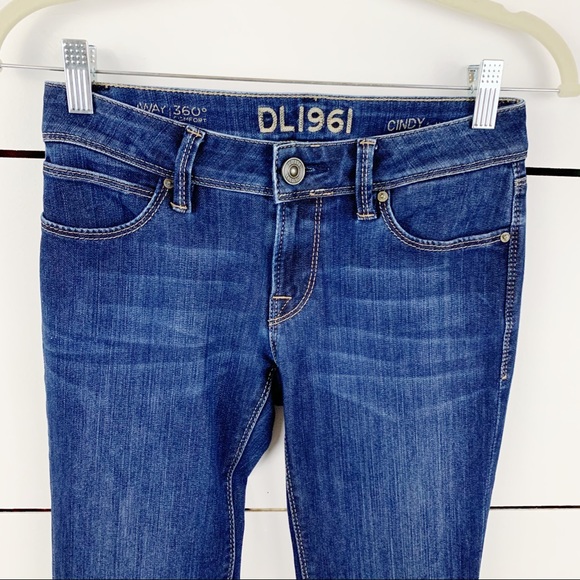 DL1961 Cindy Raw Hem Slim Boot Cut Jeans Dark Wash Denim Size 24 00 Cotton Poly - Picture 4 of 13